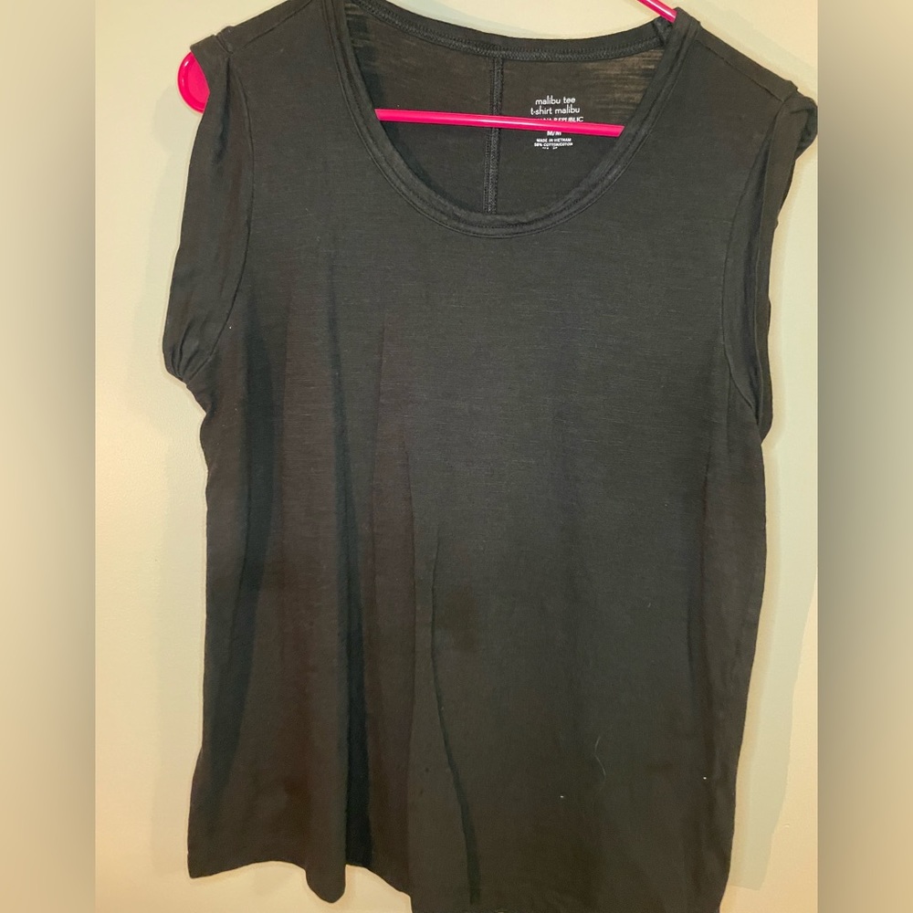 Banana Republic tee